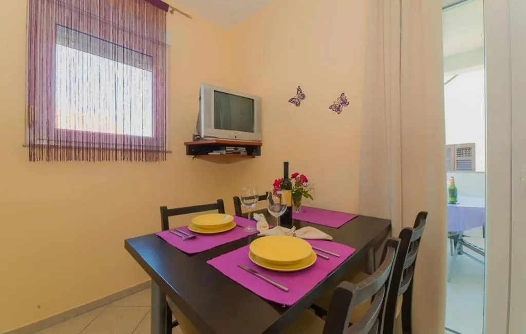 Apartment In Pakostane With Pool Access, Terrace, Air Conditioning, Wi-Fi, 3548-4 0*,  Croatia