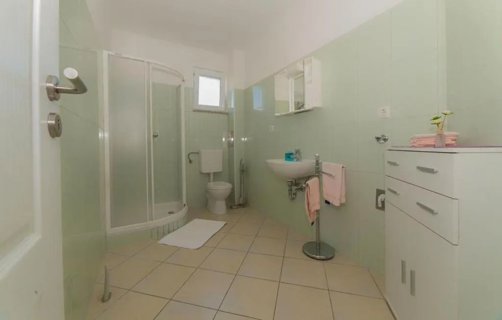 Apartment In Pakostane With Pool Access, Terrace, Air Conditioning, Wi-Fi, 3548-4