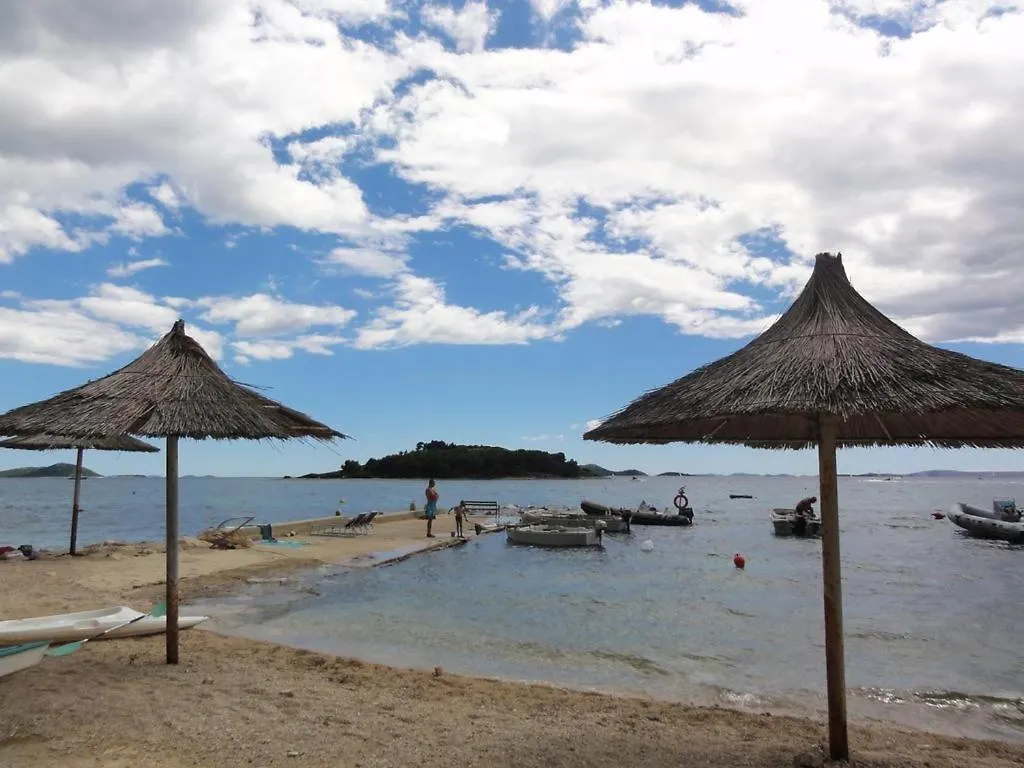 Apartment In Pakostane With Pool Access, Terrace, Air Conditioning, Wi-Fi, 3548-4